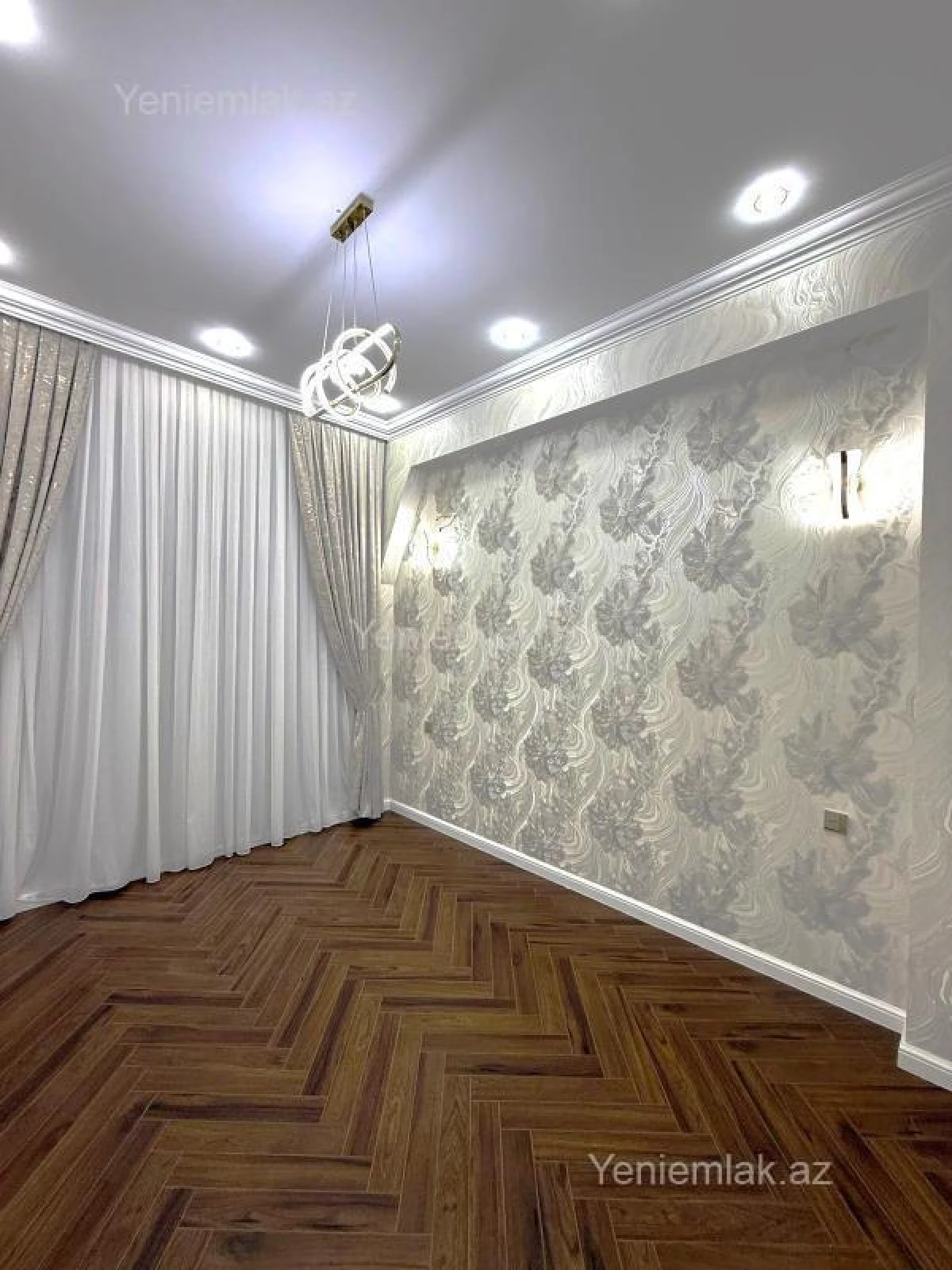 Satılır 2 otaqlı yeni tikili 75 m²