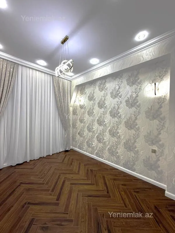 Satılır 2 otaqlı yeni tikili 75 m²