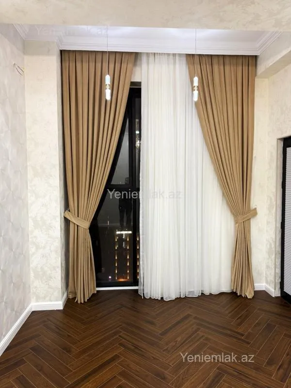 Satılır 2 otaqlı yeni tikili 75 m²