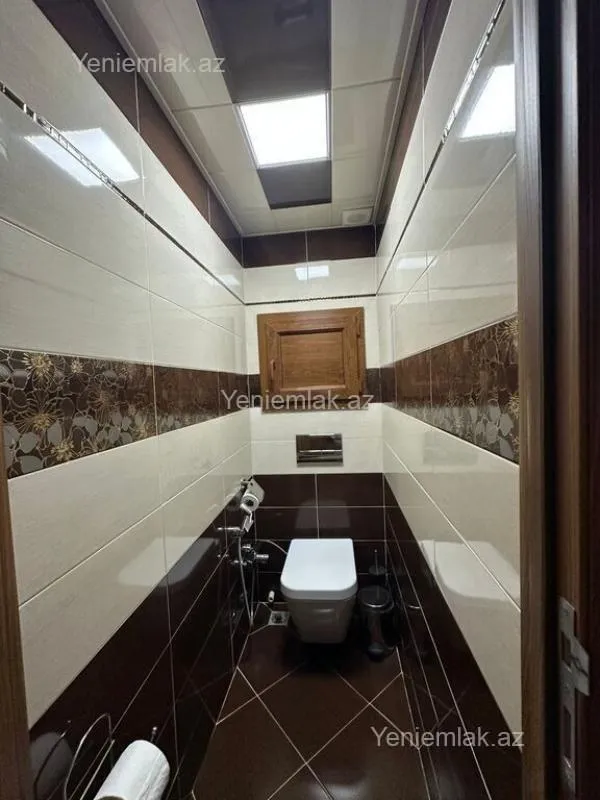 Satılır 4 otaqlı köhnə tikili 120 m²