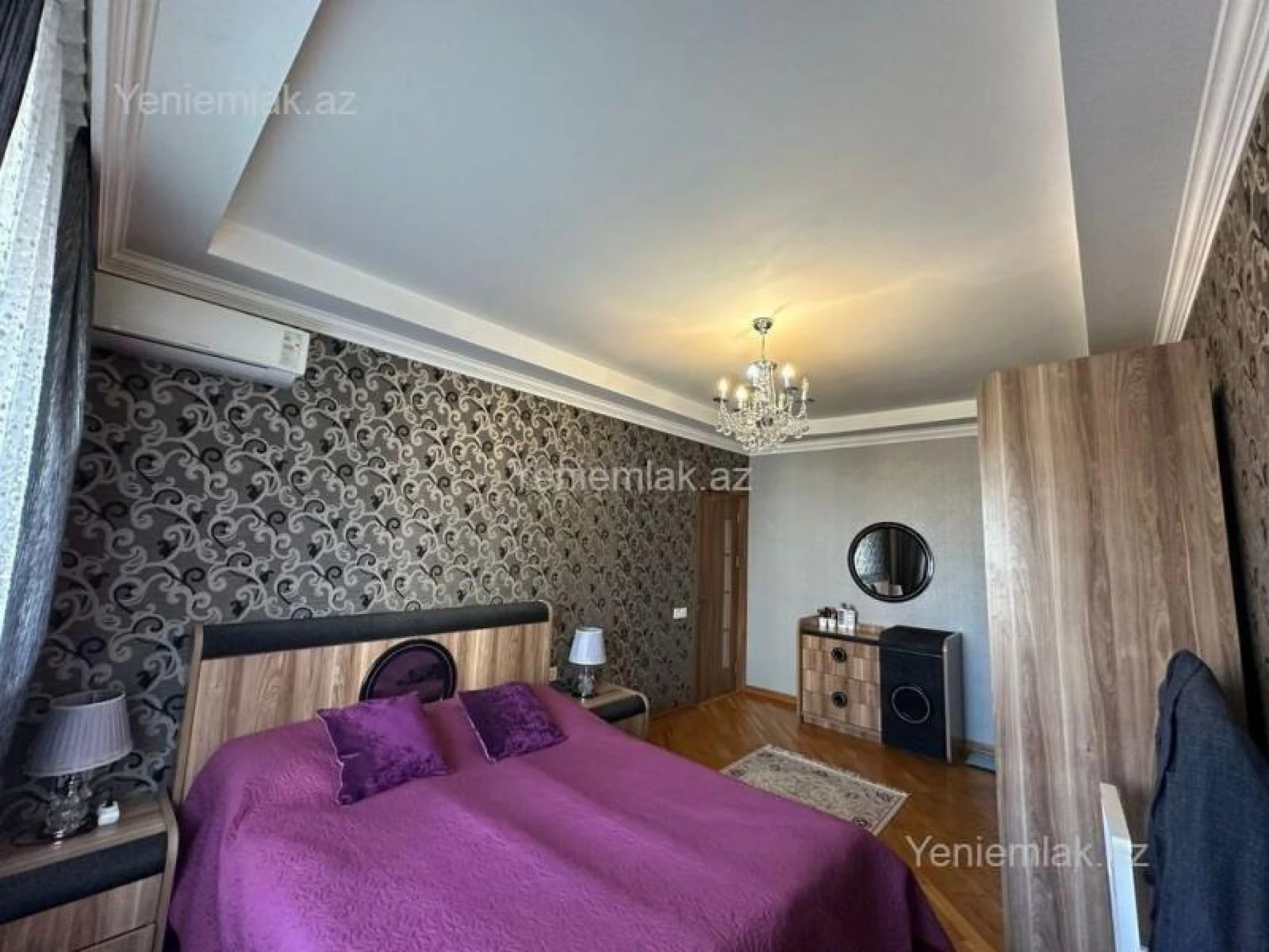 Satılır 4 otaqlı köhnə tikili 120 m²