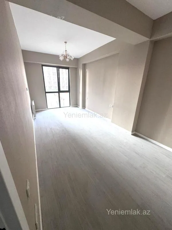 Satılır 3 otaqlı yeni tikili 105 m²