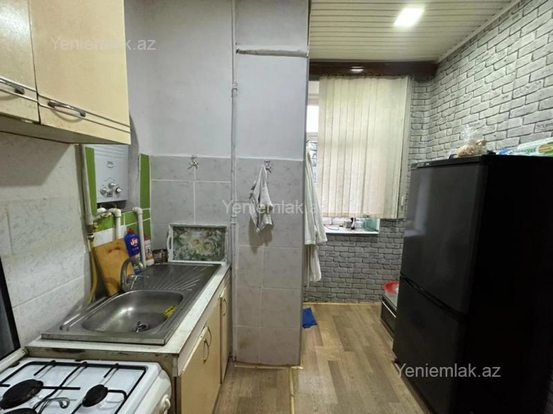 Satılır 2 otaqlı köhnə tikili 47 m²