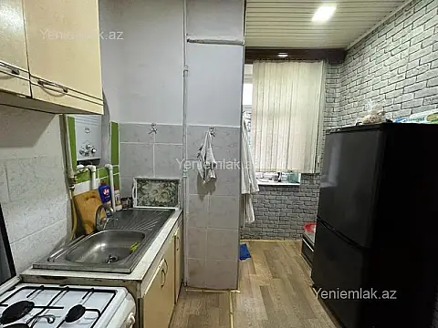 Satılır 2 otaqlı köhnə tikili 47 m²
