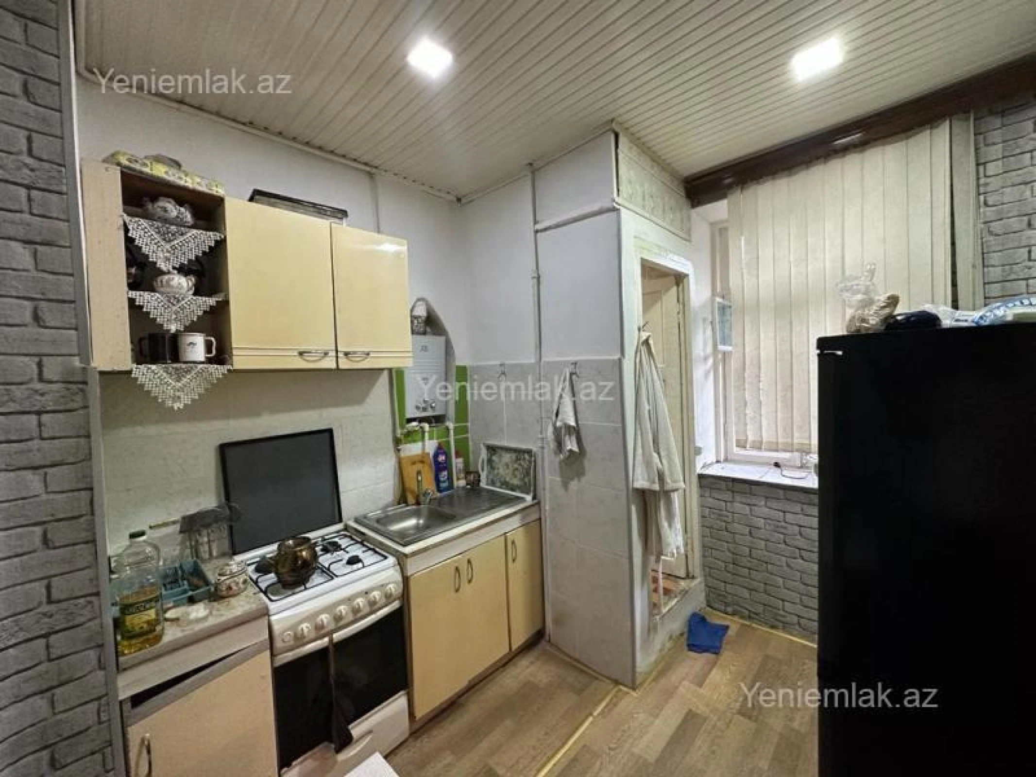 Satılır 2 otaqlı köhnə tikili 47 m²