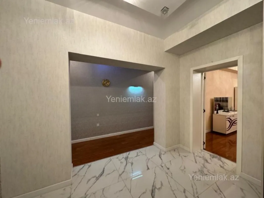 Satılır 4 otaqlı yeni tikili 175 m²