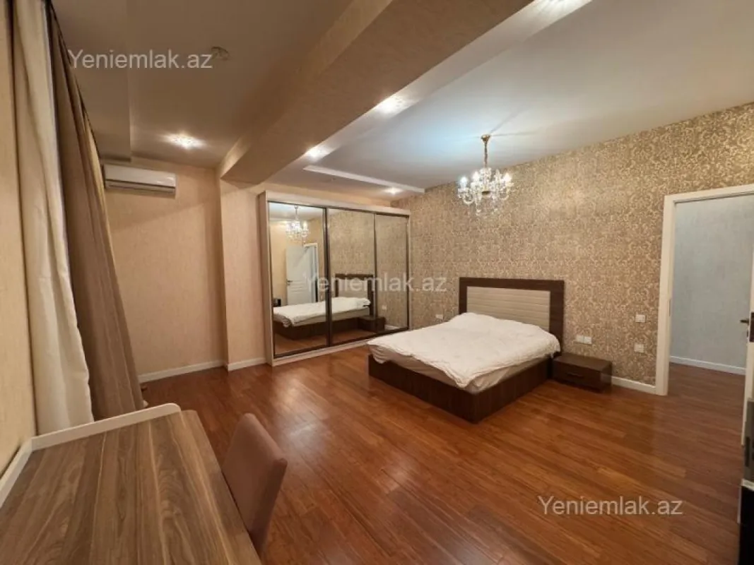 Satılır 4 otaqlı yeni tikili 175 m²