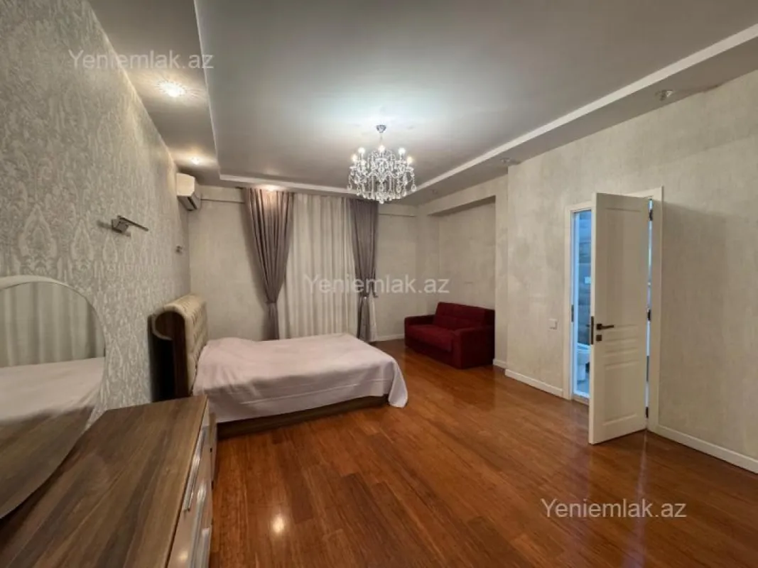 Satılır 4 otaqlı yeni tikili 175 m²