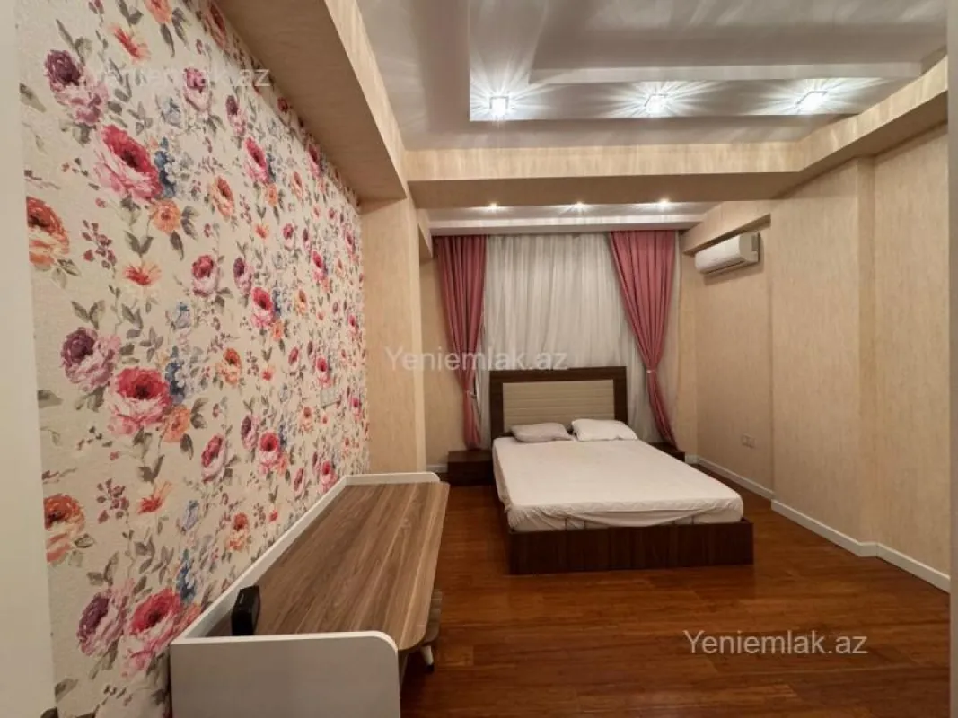 Satılır 4 otaqlı yeni tikili 175 m²