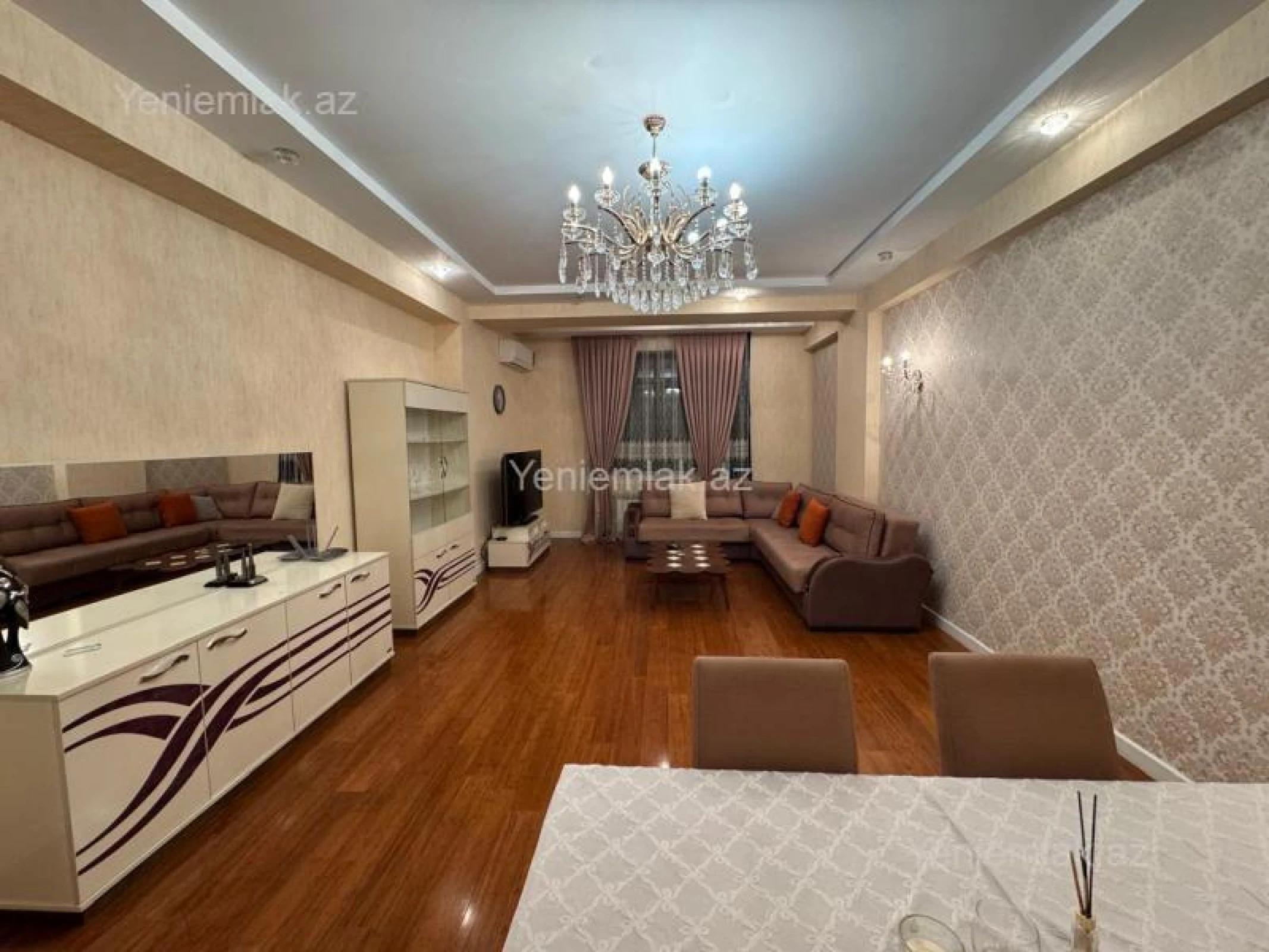 Satılır 4 otaqlı yeni tikili 175 m²