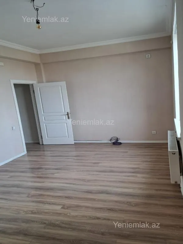 Satılır 3 otaqlı yeni tikili 90 m²