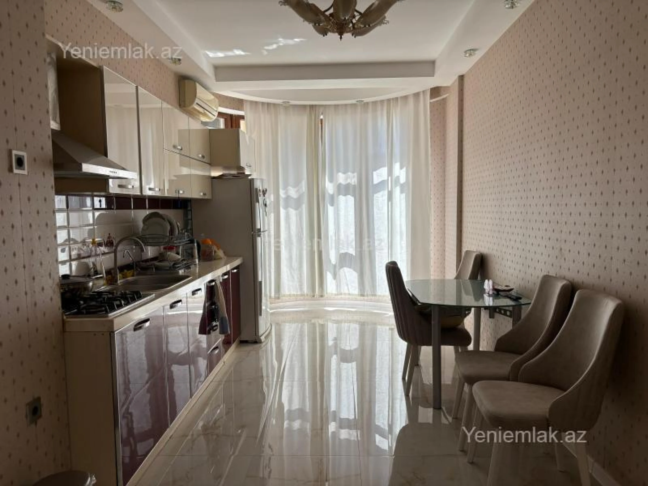 Satılır 4 otaqlı yeni tikili 192 m²