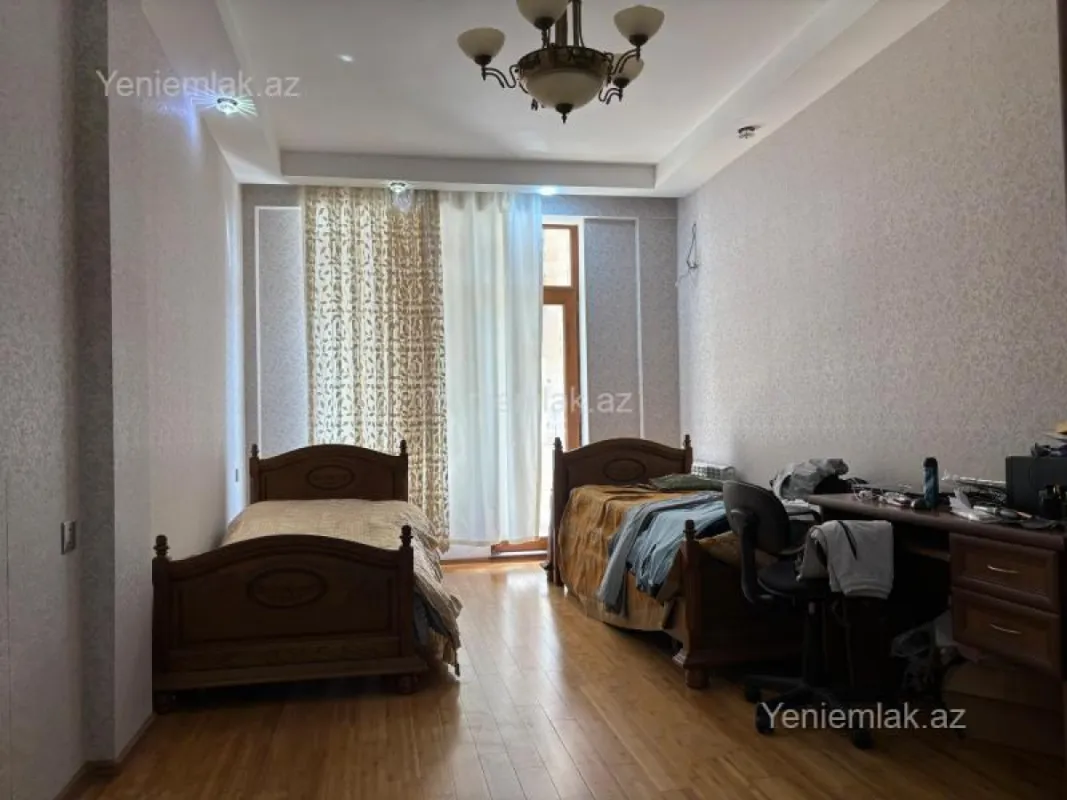Satılır 4 otaqlı yeni tikili 192 m²