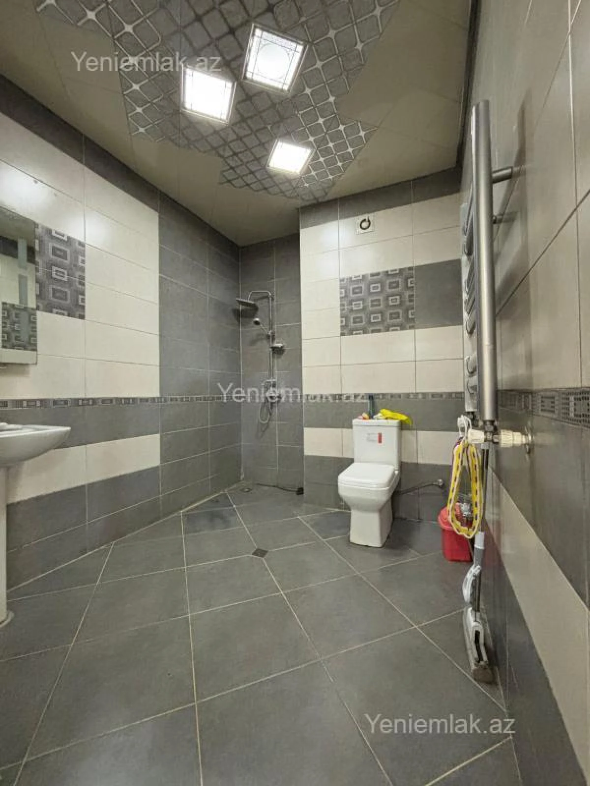 Satılır 4 otaqlı yeni tikili 192 m²