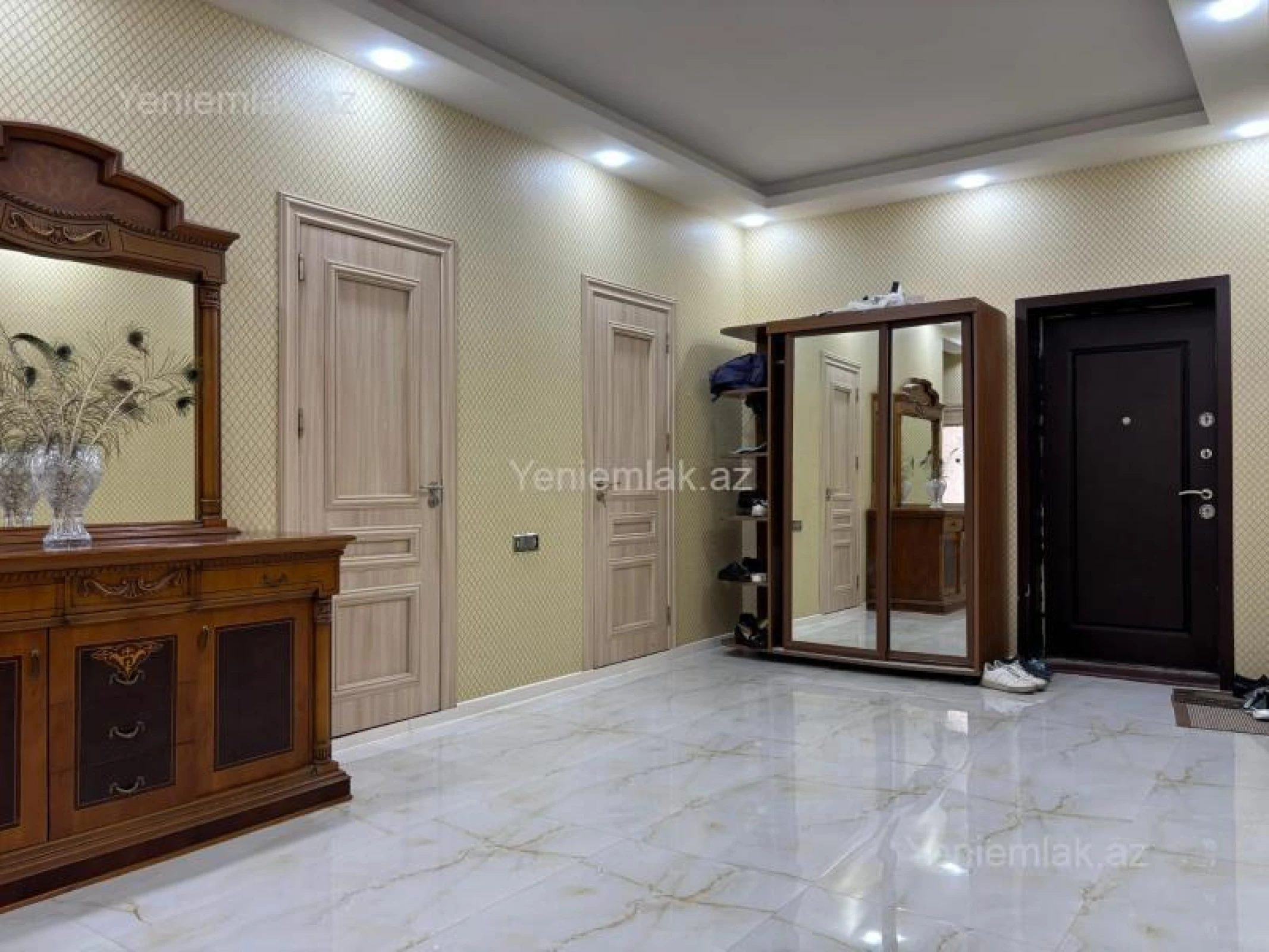 Satılır 4 otaqlı yeni tikili 192 m²