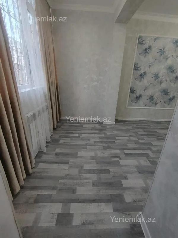 Satılır 3 otaqlı köhnə tikili 76 m²