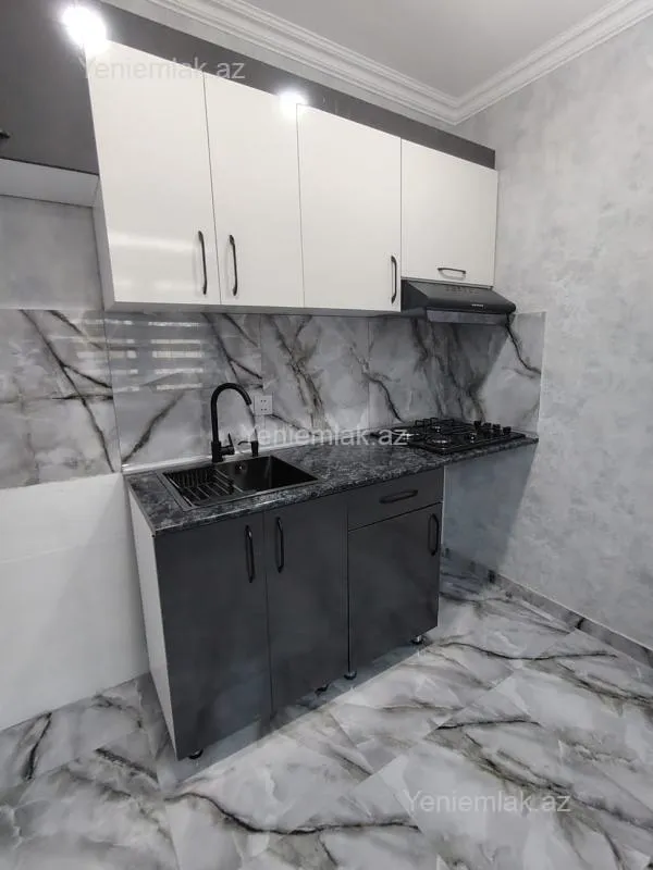 Satılır 3 otaqlı köhnə tikili 76 m²