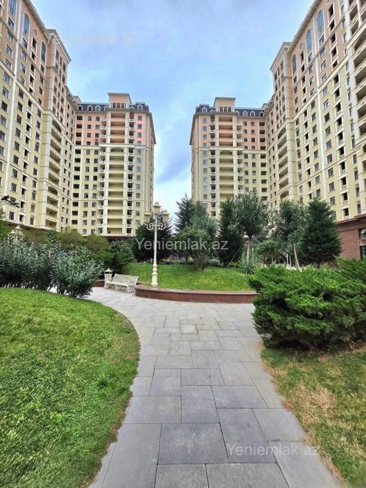 Satılır 2 otaqlı yeni tikili 80 m²