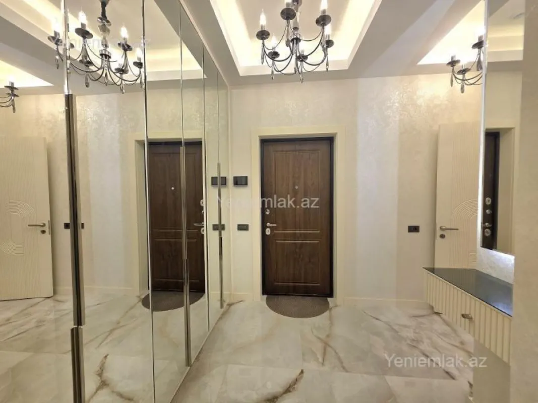 Satılır 2 otaqlı yeni tikili 80 m²