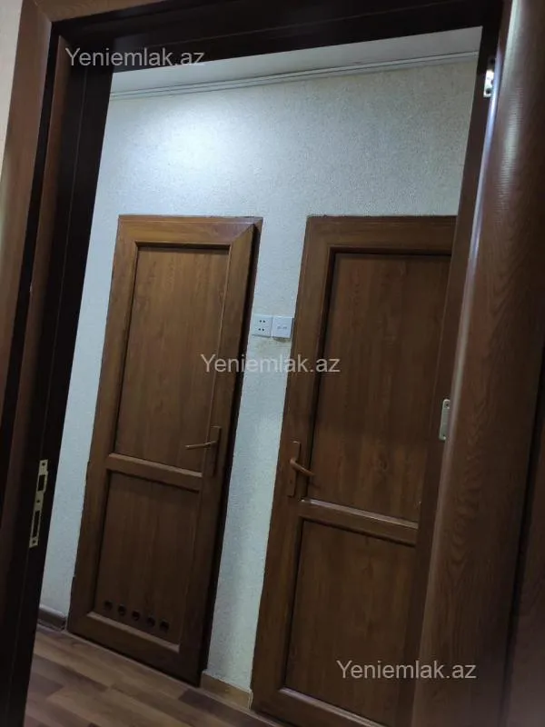 Satılır 3 otaqlı köhnə tikili 100 m²