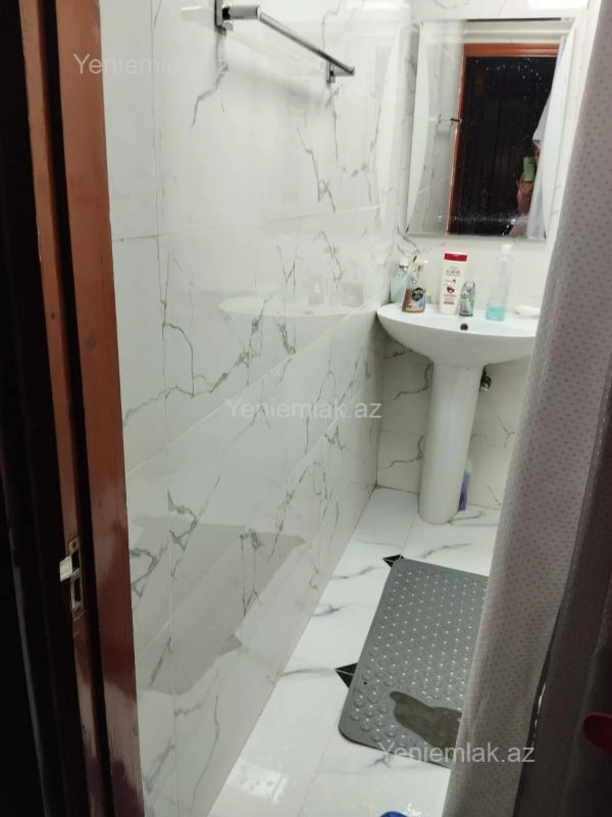 Satılır 2 otaqlı köhnə tikili 40 m²