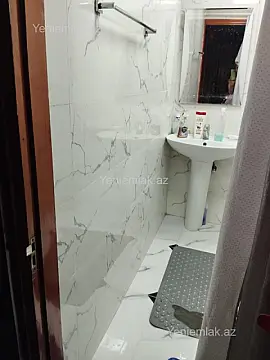 Satılır 2 otaqlı köhnə tikili 40 m²