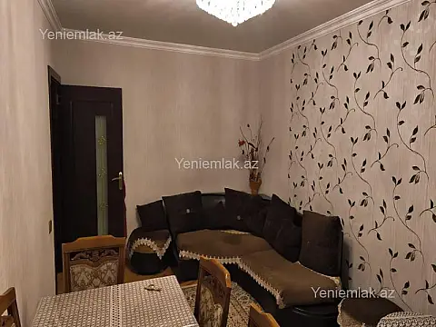 Satılır 3 otaqlı köhnə tikili 80 m²