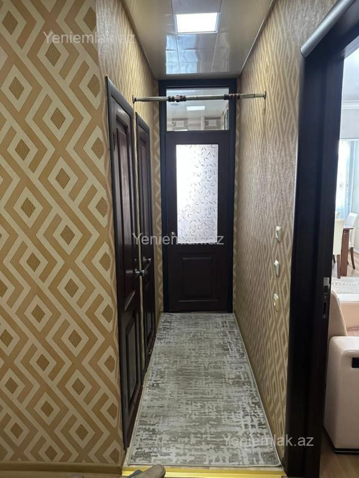 Satılır 3 otaqlı köhnə tikili 90 m²