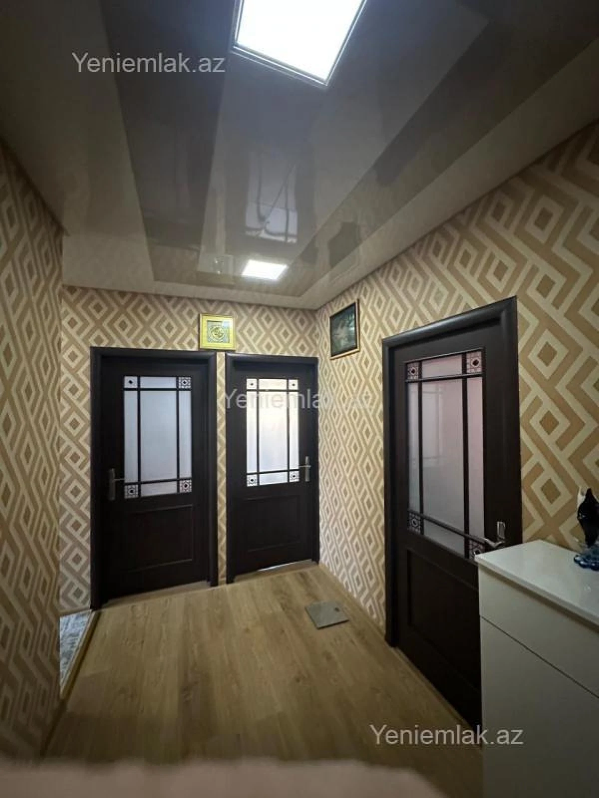 Satılır 3 otaqlı köhnə tikili 90 m²