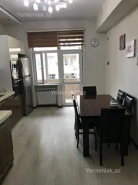 Kirayə verilir 2 otaqlı yeni tikili 95 m²