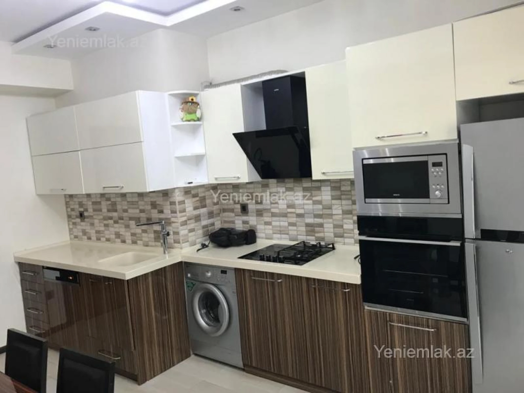 Kirayə verilir 2 otaqlı yeni tikili 95 m²