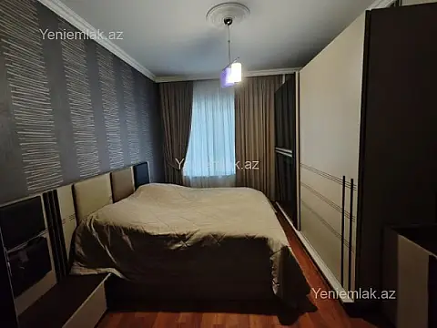 Satılır 3 otaqlı köhnə tikili 90 m²