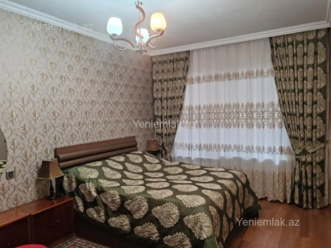 Satılır 3 otaqlı köhnə tikili 90 m²