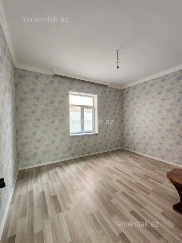Satılır 4 otaqlı həyət evi 135 m²