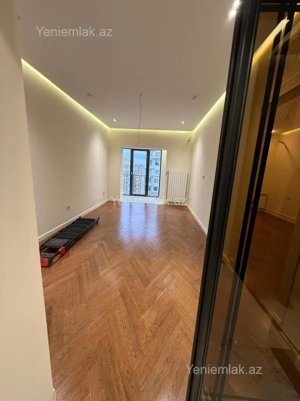 Satılır 2 otaqlı yeni tikili 70 m²