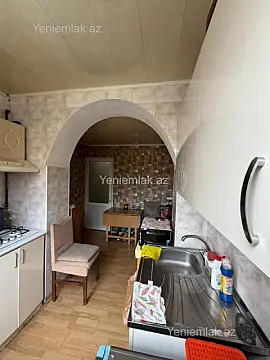 Satılır 2 otaqlı köhnə tikili 45 m²