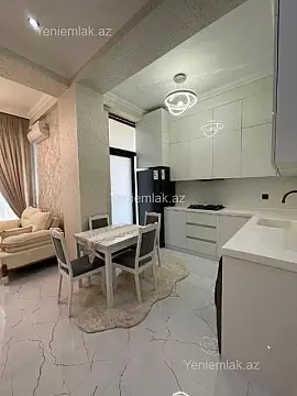 Satılır 2 otaqlı yeni tikili 60 m²