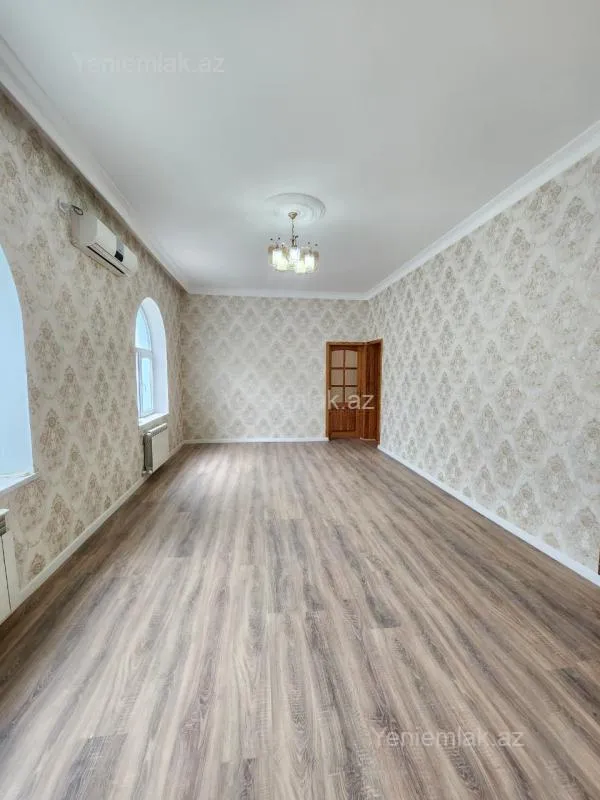 Satılır 4 otaqlı həyət evi 145 m²