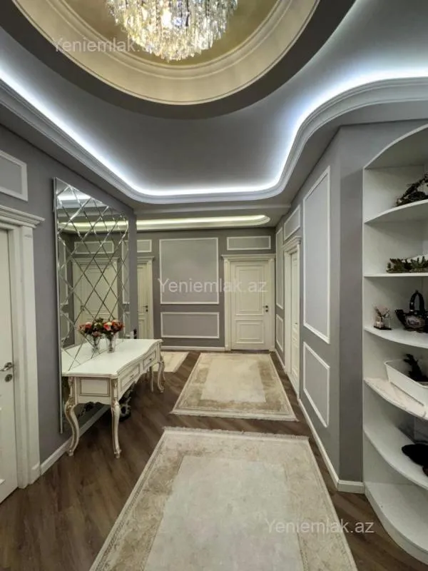 Satılır 4 otaqlı yeni tikili 181 m²