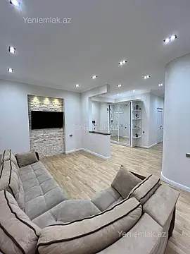 Satılır 4 otaqlı yeni tikili 175 m²