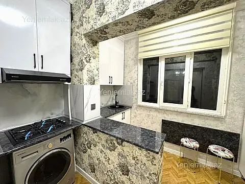 Satılır 3 otaqlı köhnə tikili 72 m²