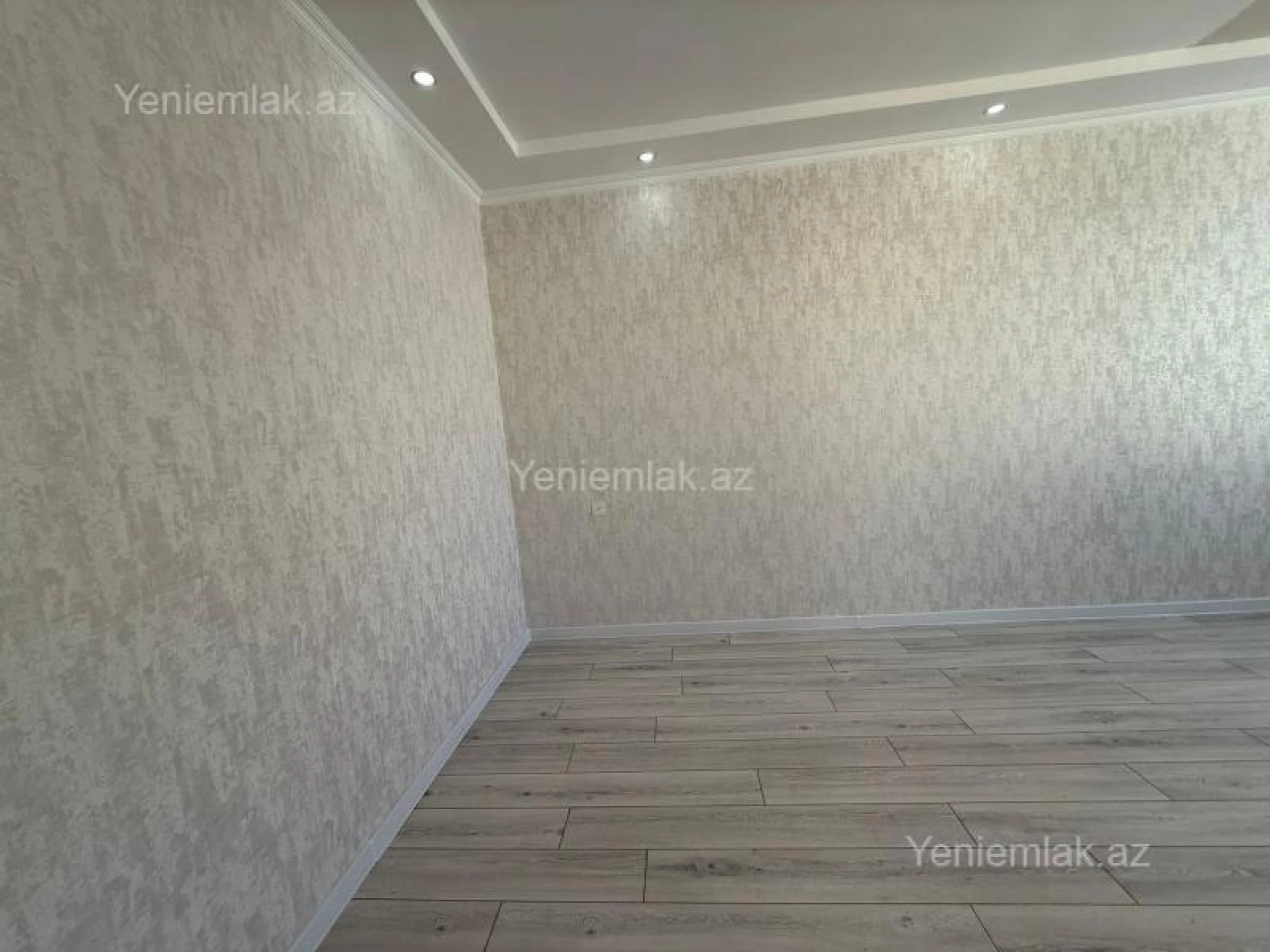 Satılır 4 otaqlı həyət evi 180 m²