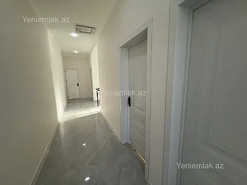 Satılır 4 otaqlı həyət evi 180 m²