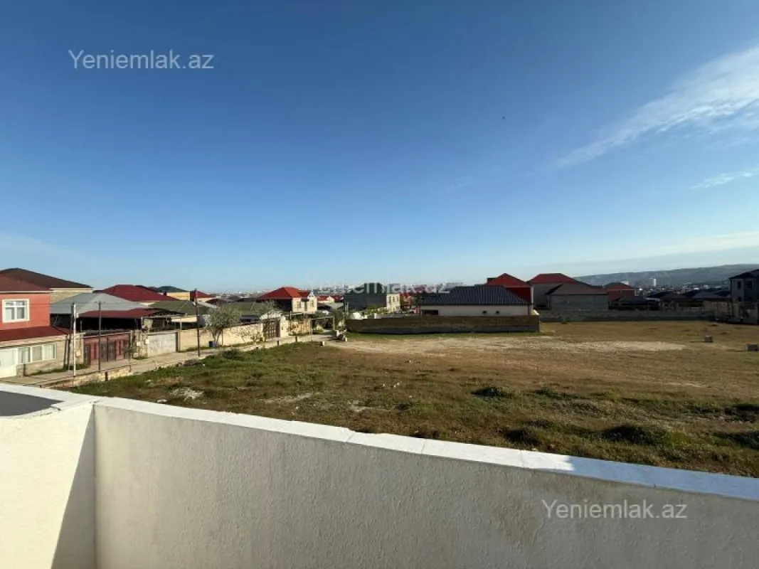 Satılır 4 otaqlı həyət evi 180 m²