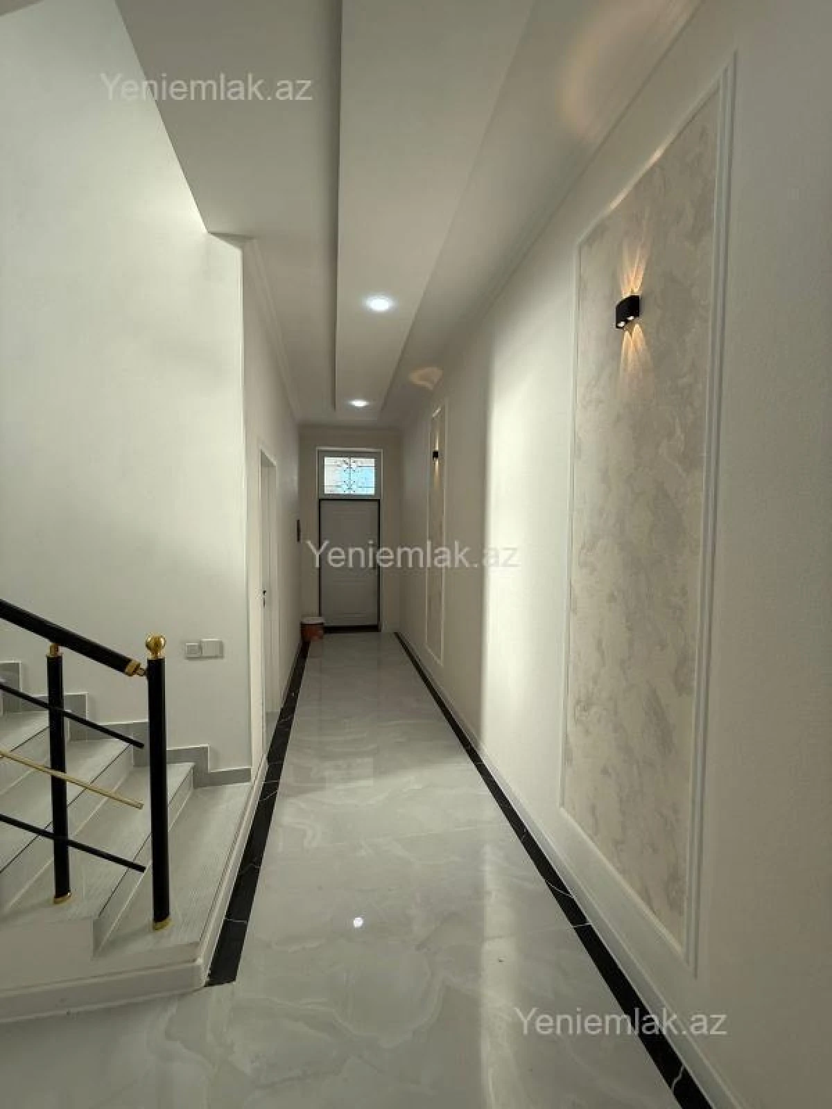 Satılır 4 otaqlı həyət evi 180 m²