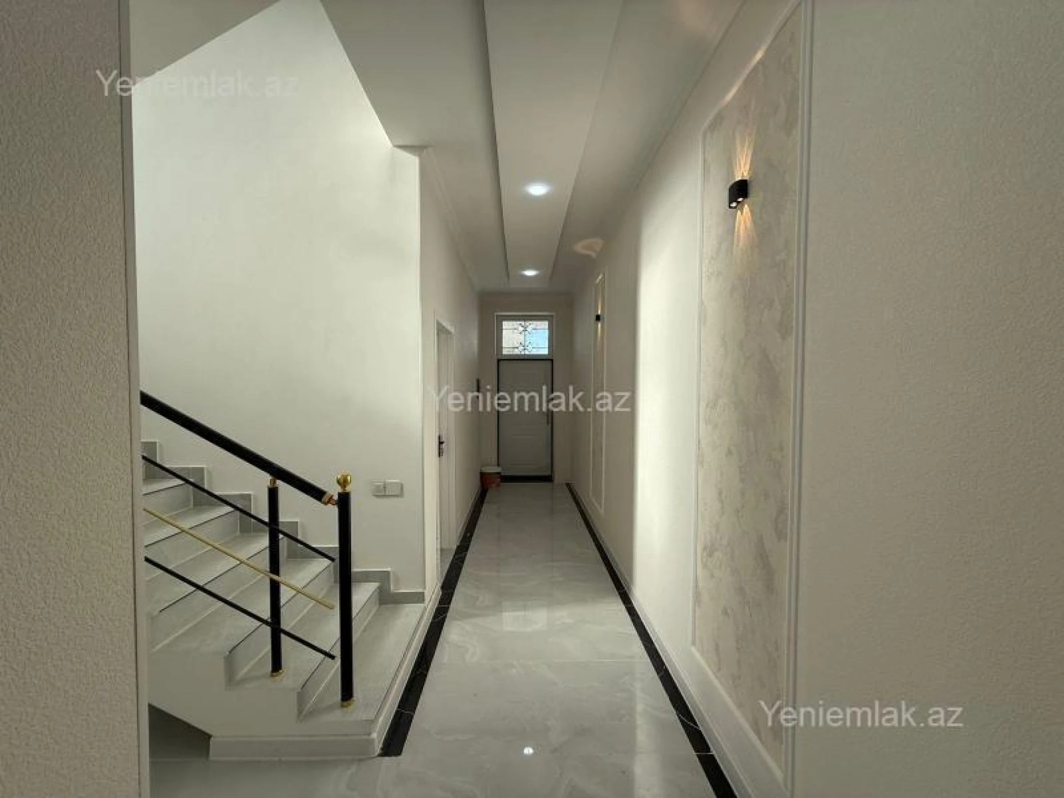 Satılır 4 otaqlı həyət evi 180 m²