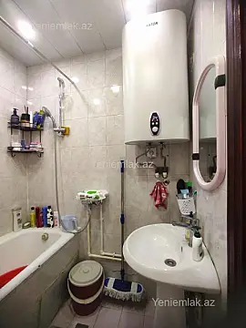 Satılır 2 otaqlı köhnə tikili 48 m²