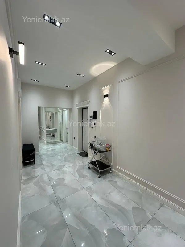 Satılır 4 otaqlı yeni tikili 173 m²