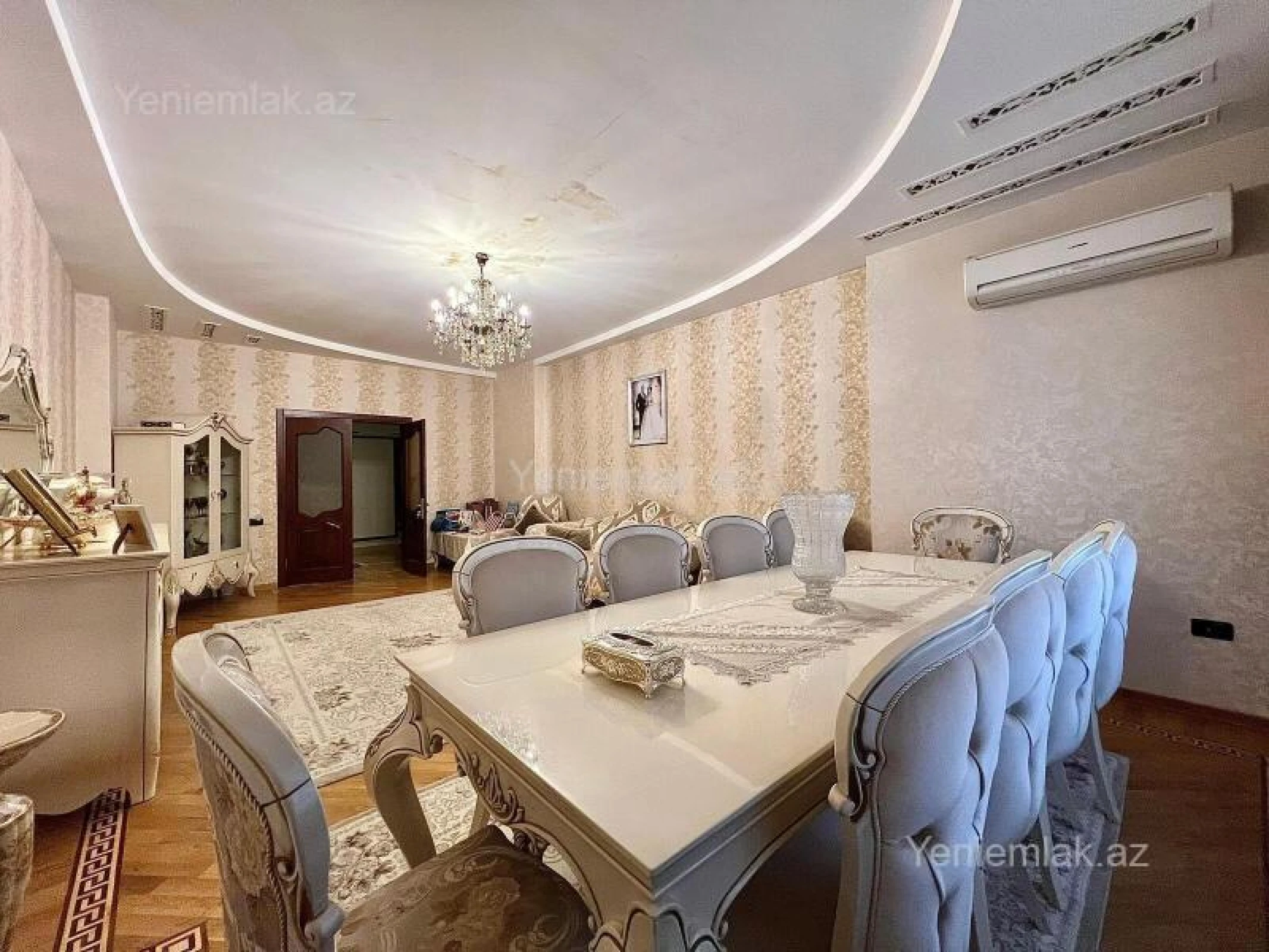 Satılır 4 otaqlı yeni tikili 228 m²