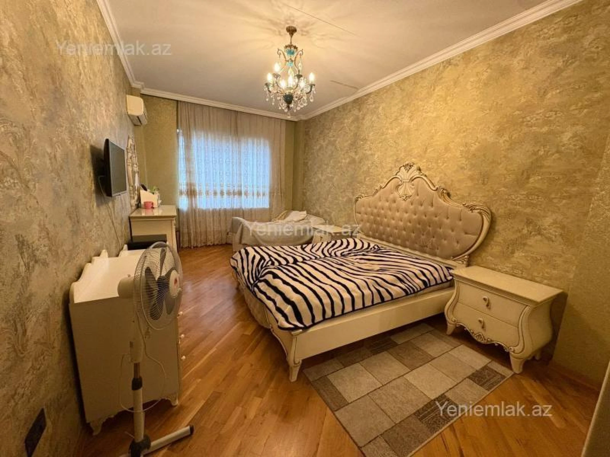Satılır 4 otaqlı yeni tikili 228 m²